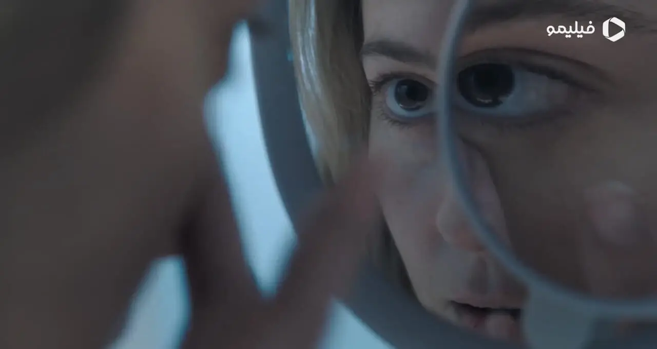 فیلم تریلر دستی که گهواره را تاب می دهد The Hand That Rocks the Cradle